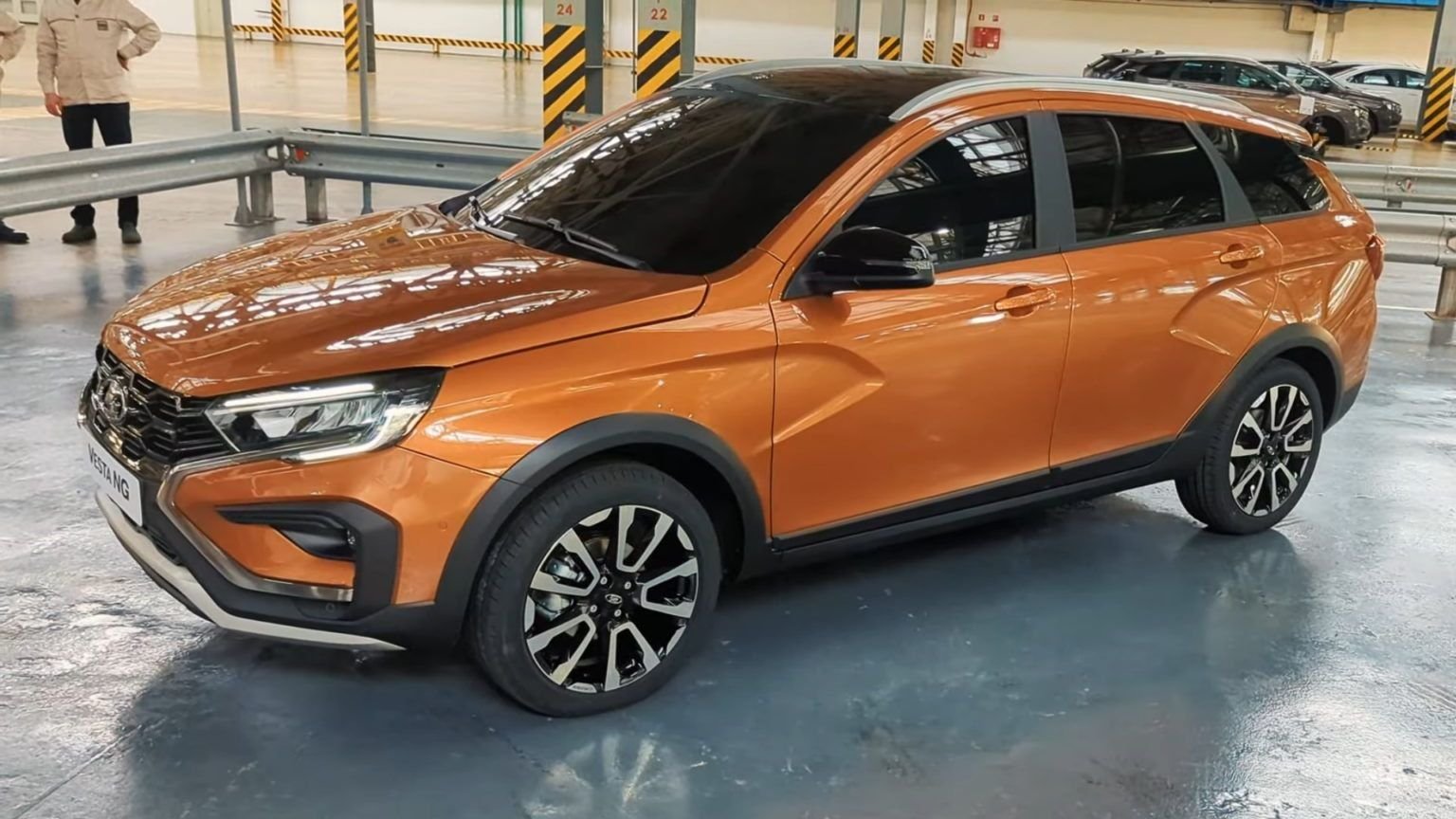 Lada SV Cross белая