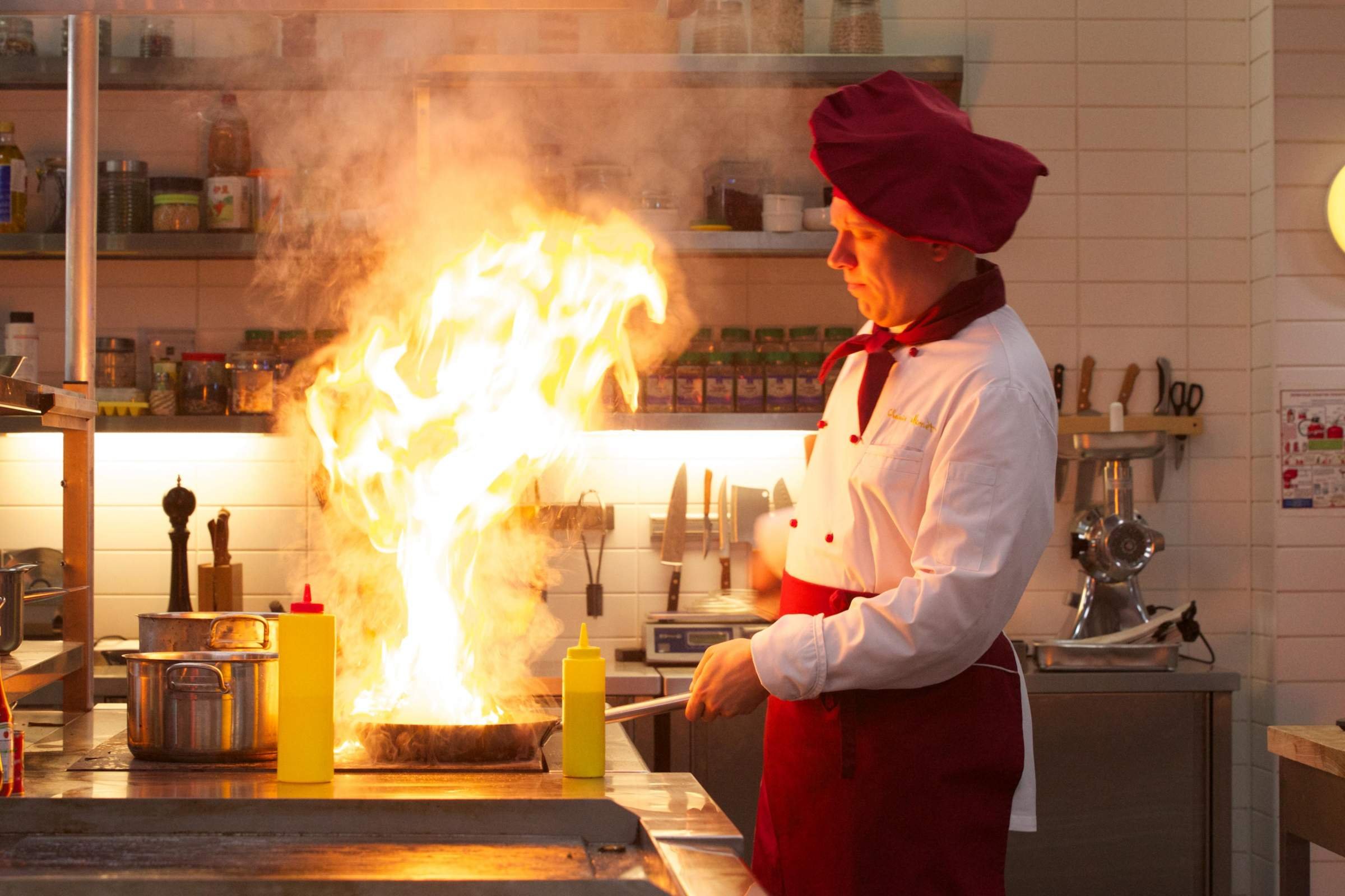 Картинки из сериала кухня