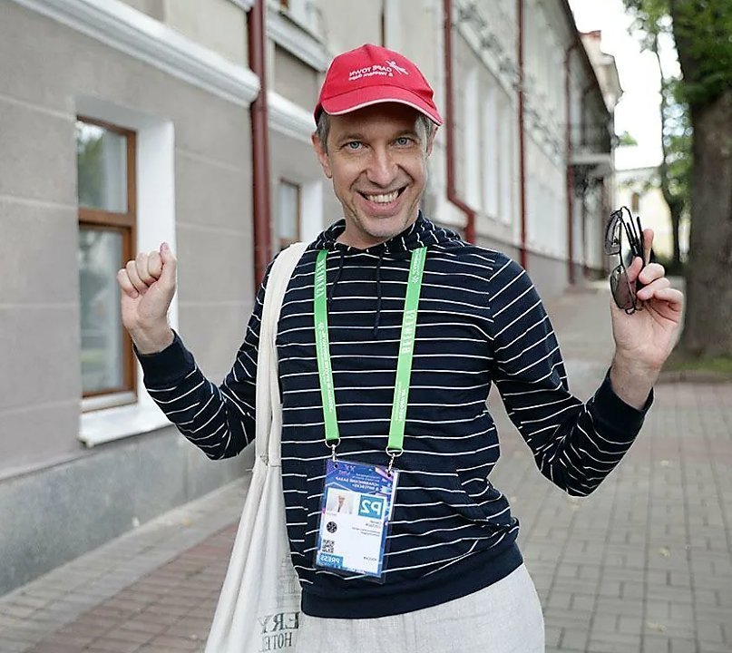 Какую программу ведет соседов. Сергей Соседов х фактор Беларусь 2022. Квартира Сергея Соседова фото.