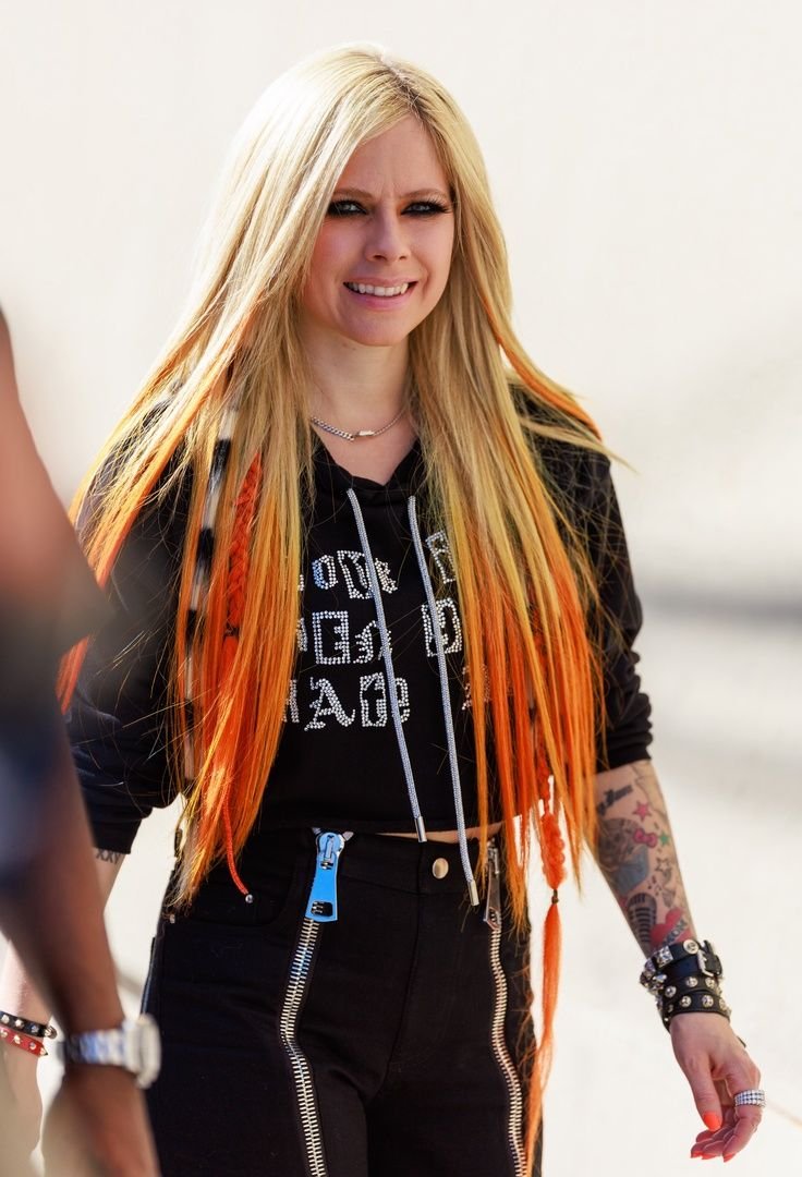 Avril Lavigne сейчас 2022