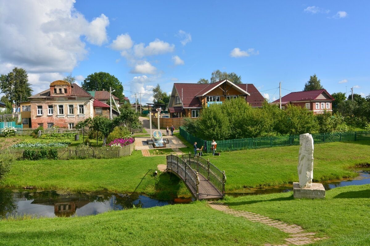 Village подмосковье. Подмосковные деревни. Живописные поселки Подмосковья. Самые красивые деревни Подмосковья.