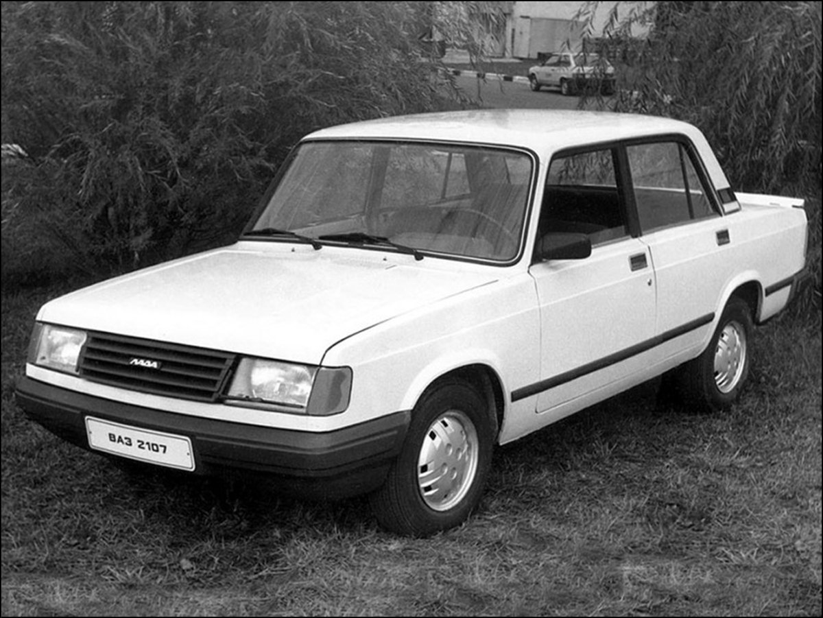 ВАЗ 2107 1986 года