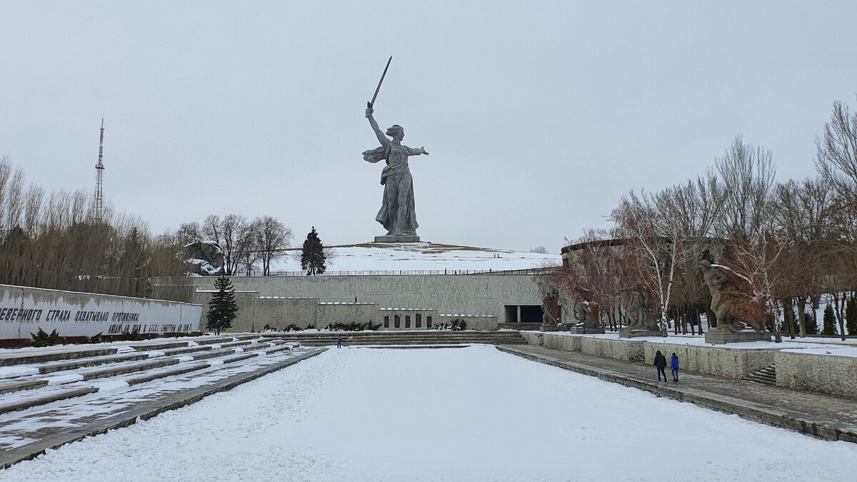 Мамаев курган зимой фото