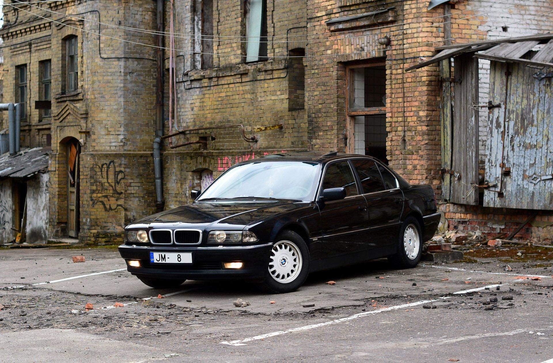 BMW e38 бумер