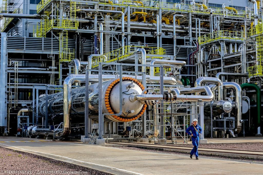 амурский газохимический завод г. нефтегазовый комплекс (нгк). строительство новых предприятий интенсивный. комплекс нефтеперерабатывающих и нефтехимических заводов танеко. агхк амурский газохимический комплекс.