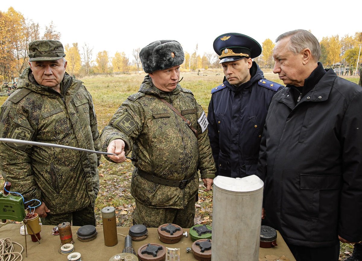Беглов посетил воинскую часть