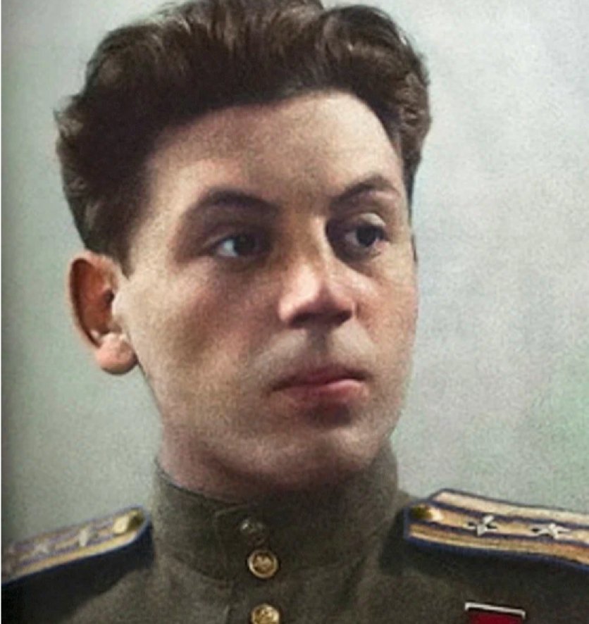 Какой сын сталина. Василий Сталин. Евгений сталинский. Сталин на войне. Евгений Иванов.