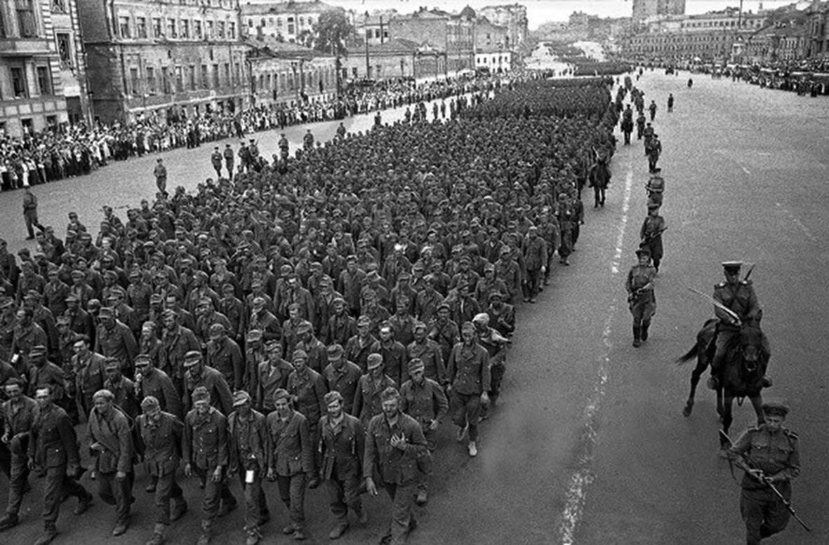 Парад пленных немцев в Москве 1944