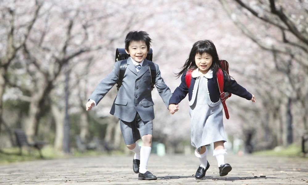 Children japan. Японские школьники. Япония дети. Японские первоклассники. Япония дети в школе.