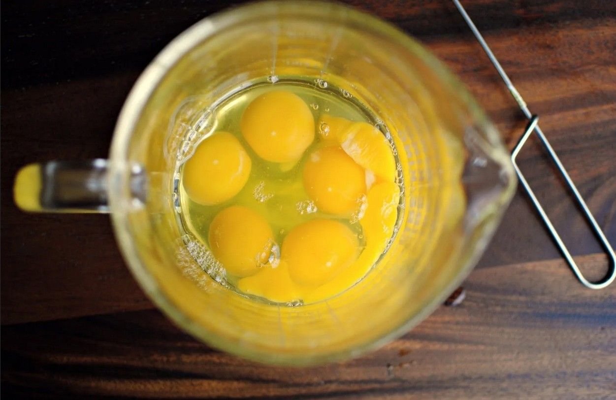 выкатывание яйцом по фотографии