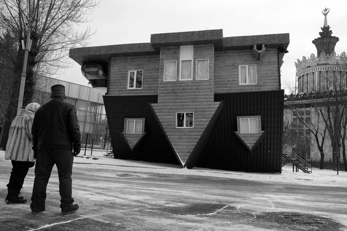 перевернутый дом вднх на карте. дом перевертыш на вднх. вднх перевертыш. вднх перевертыш.