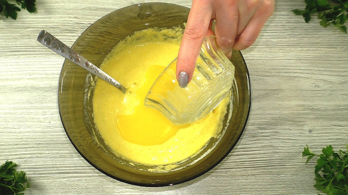 Рыбное масло рецепт в домашних. Растопленное масло фото. Как сделать из растопленного масла таердое.