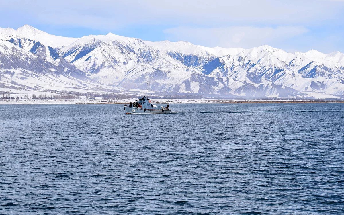 Киргизия озеро Иссык-Куль рыбалка