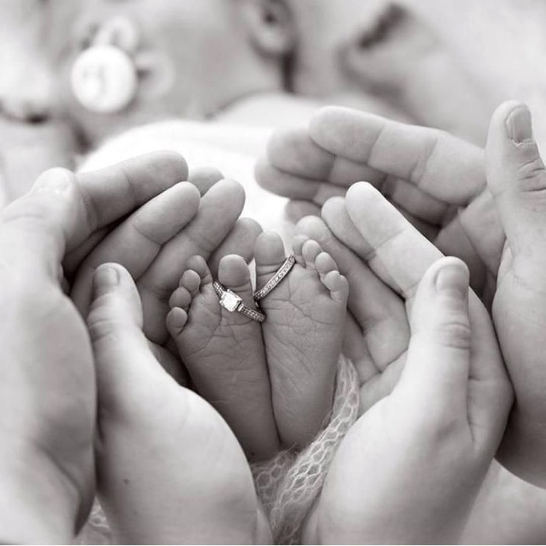 фото семьи с новорожденным ребенком