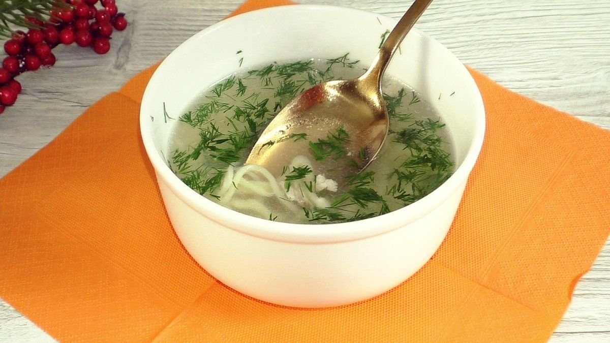 Бульйон с лепёшкой. Чтобы бульон получился прозрачным. Чтобы бульон получился прозрачным. Хорошие бульоны получаются из рыбы семейства. Прозрачный бульон.