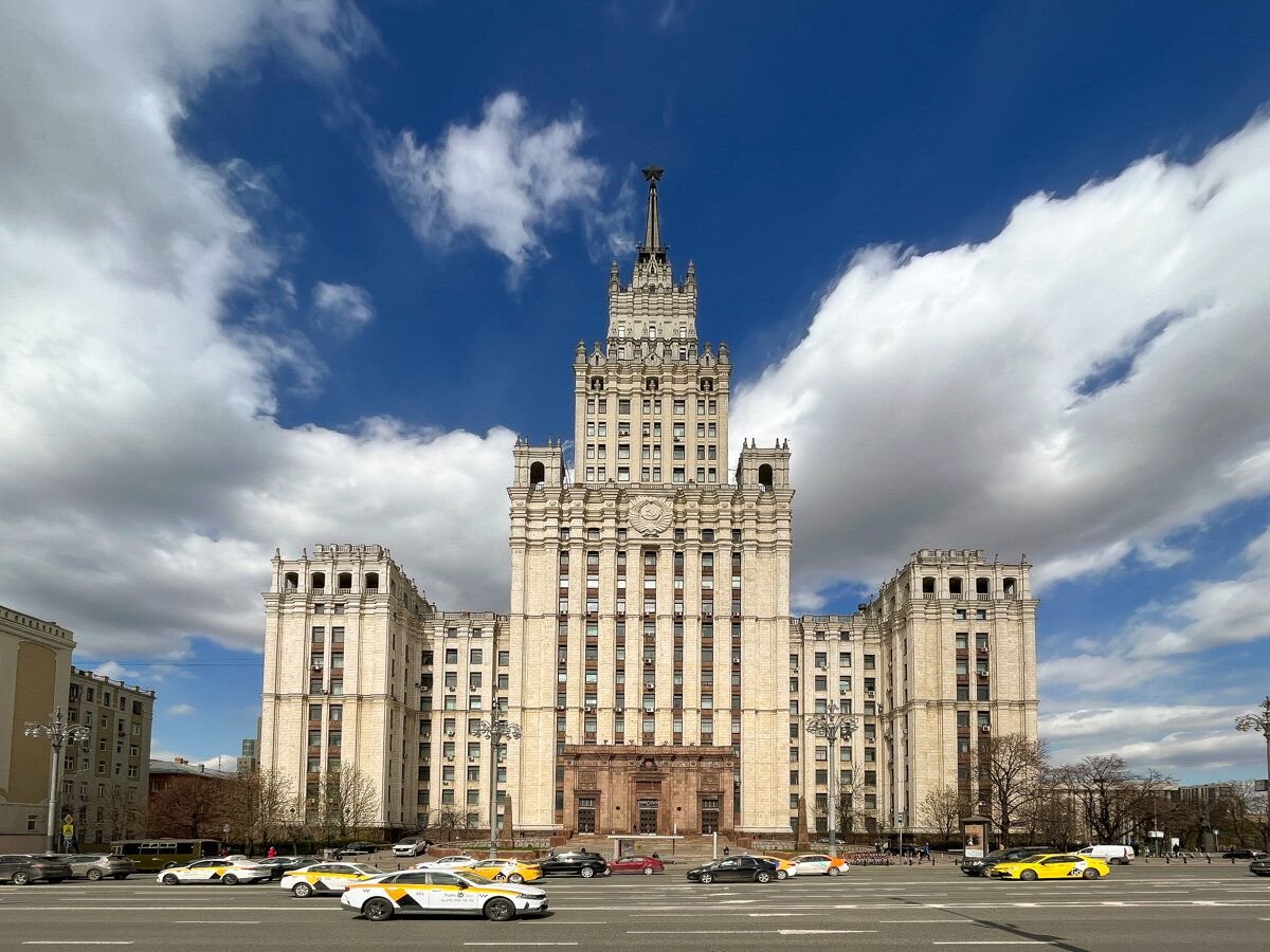 Самые красивые здания Москвы
