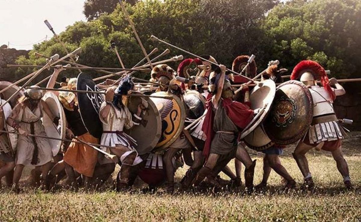 греческая фаланга гоплитов. греческая фаланга гоплитов. гоплиты древней греции в фаланге. фаланга в древней греции. фаланга филиппа македонского.