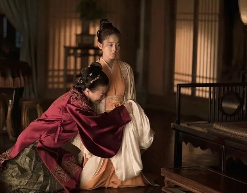 императрица китая дорама наложницы. подготовка наложниц для императора. подготовка наложниц для императора. фань бинбин императрица китая. проклятие золотого цветка (man cheng jin dai huang jin jia), фильм,2006.
