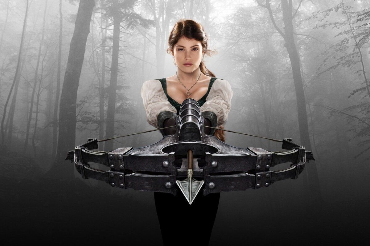 Две охотницы. Девушка охотница. Белоснежка и охотник 2 сара. Белоснежка и охотник 2 сара. Две охотницы.