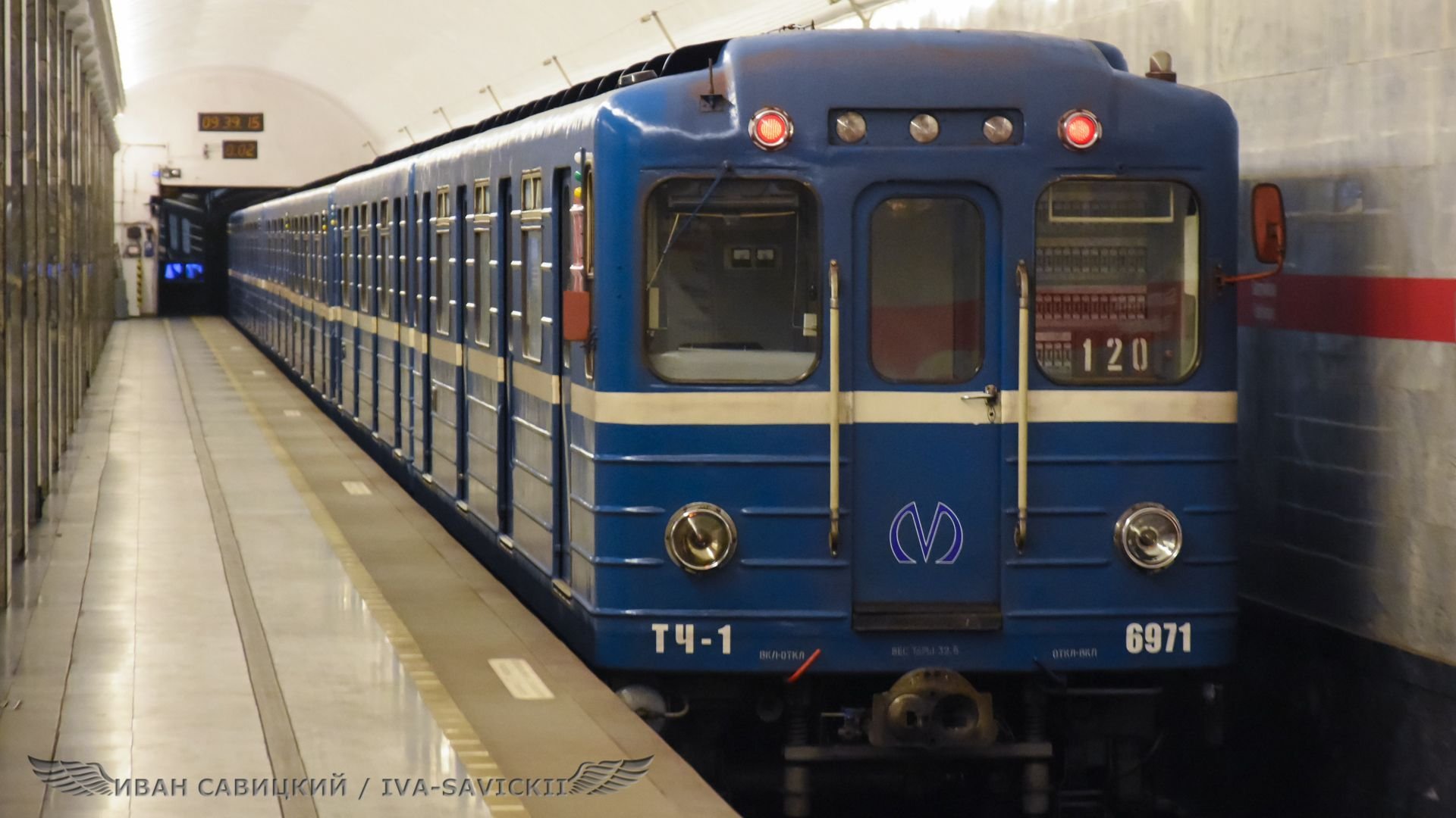 поезда метро петербурга