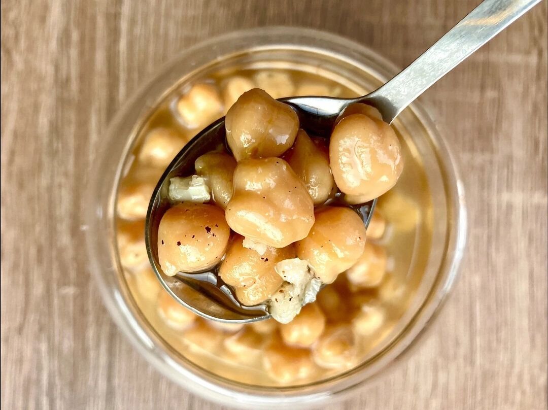 Вареный горох нут. Нут отварной. Можно ли варить нут. Соевые бобы нут. Нут в томатном соусе.