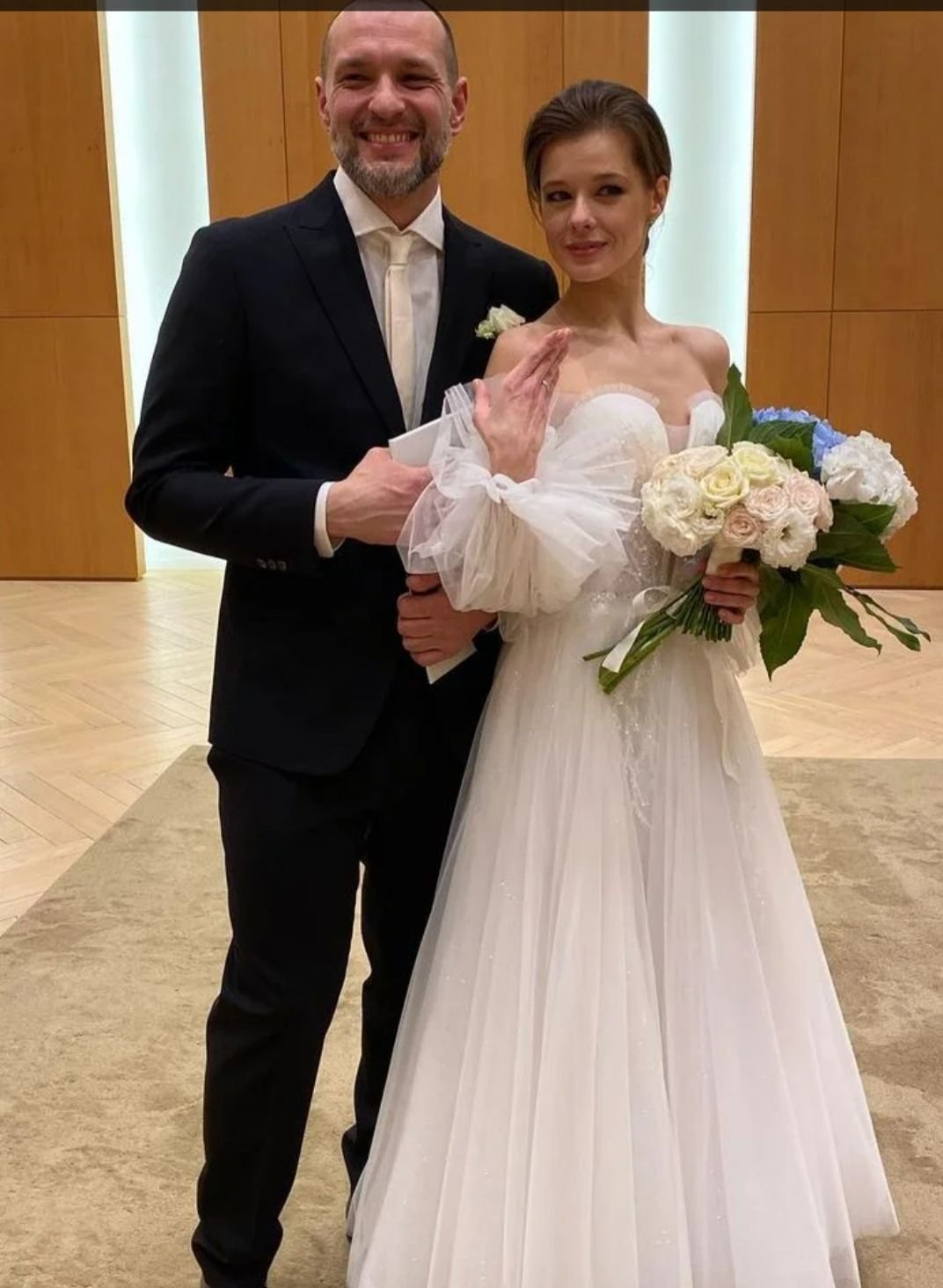 екатерина шпица свадьба. шпица екатерина муж. шпица с мужем фото. екатерина шпица и адаев. руслан панов муж екатерины шпицы.