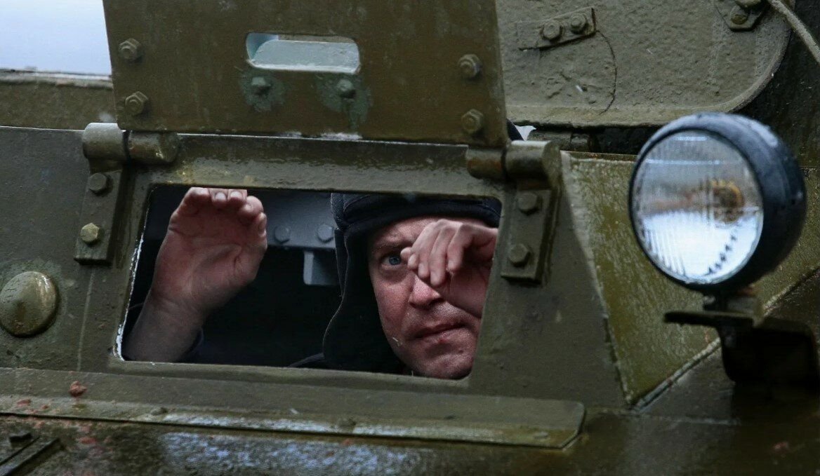 Боевой экипаж. Татьяна кузнецова. Экипаж машины боевой маковецкий. Экипаж машины боевой фильм 1983. Экипаж машины боевой фильм 1983 кадры.