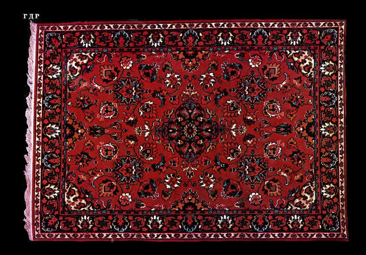 Рисунок на советском ковре