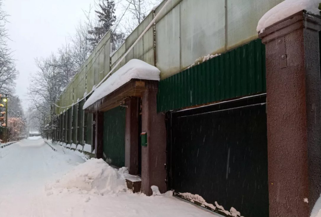 караулов андрей викторович. дом андрея караулова. андрей караулов новоглаголево. варвара прошутинская и андрей караулов. караулов жив.