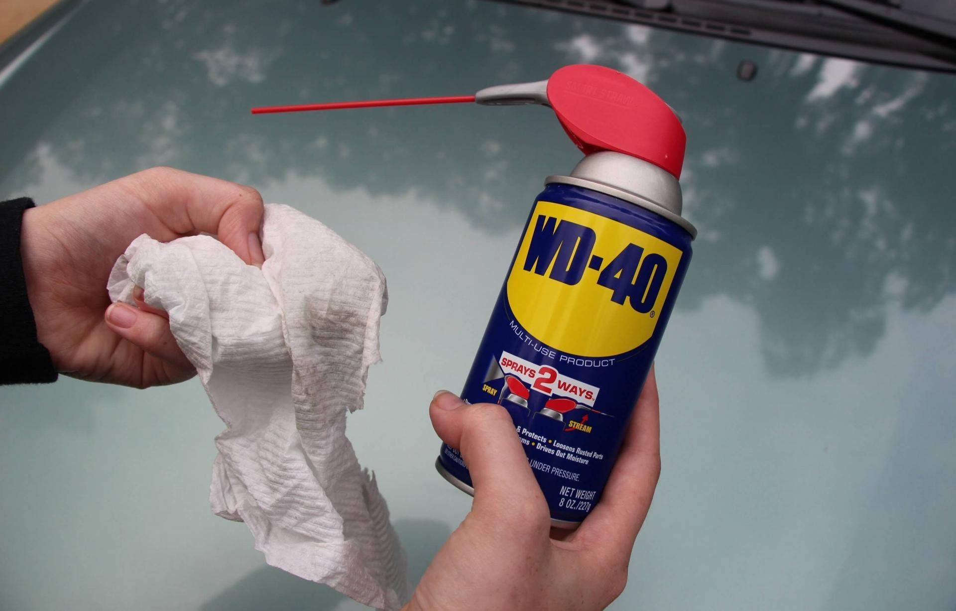 Чем оттереть клей от наклейки. WD 40 этикетка. ВД-40 WD-40 кар. Вд40 от наклеек. Клей для наклеек на авто.