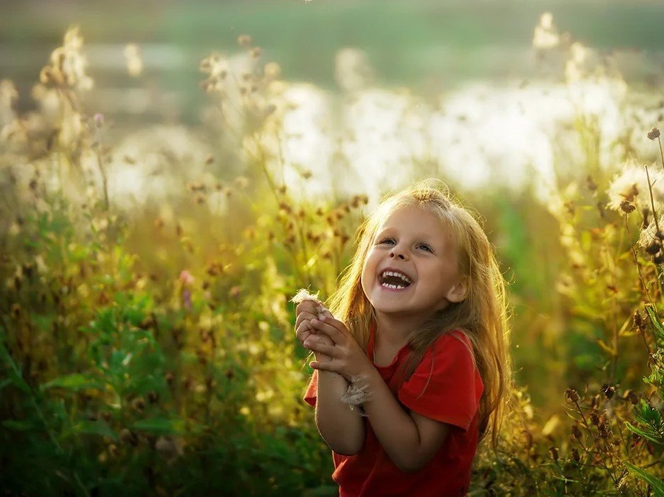 Примеры радости в жизни. Радость детства. Дети радость. Счастливый ребенок. Эмоция радость.