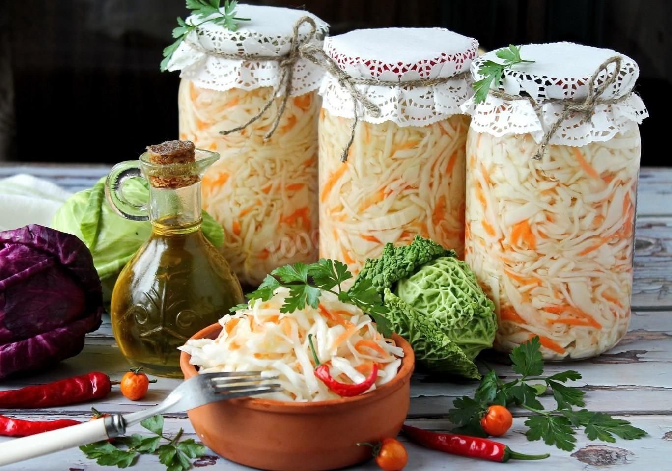 Картинка квашеная капуста в банке