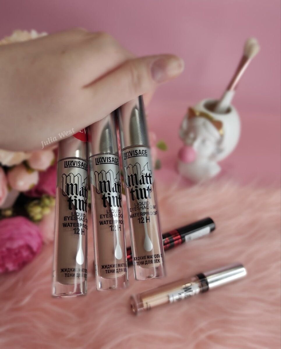 Хорошего lux. LUXVISAGE Matt Tint тени свотчи. LUXVISAGE тени свотчи Matt Tint 104. LUXVISAGE Matt Tint. Тинт Кико в 103 оттенке.