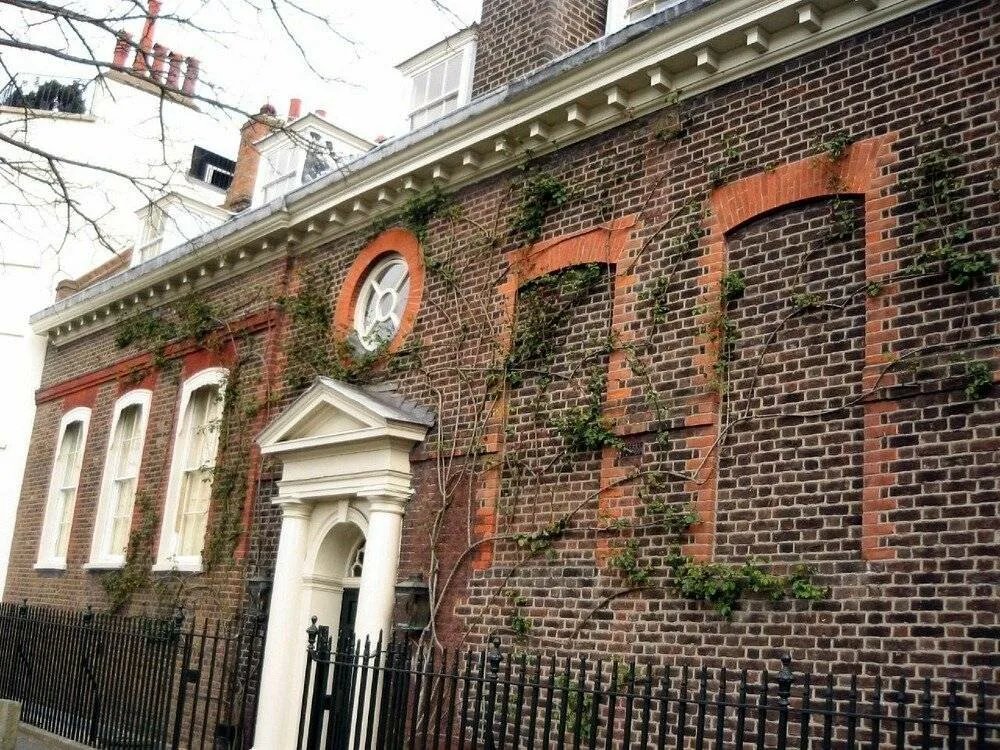 здание было заложено. никольский храм красноярск на вейнбаума. здание гауптвахты омск. доходный дом наследниц хлудовых. ульянова (ленина).