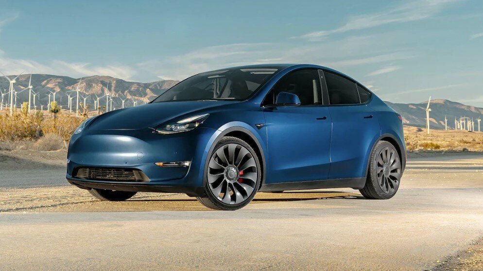 Tesla model y интерьер