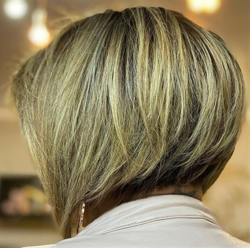 Каре стрижка женская с челкой короткие волосы для женщин после 40 фото