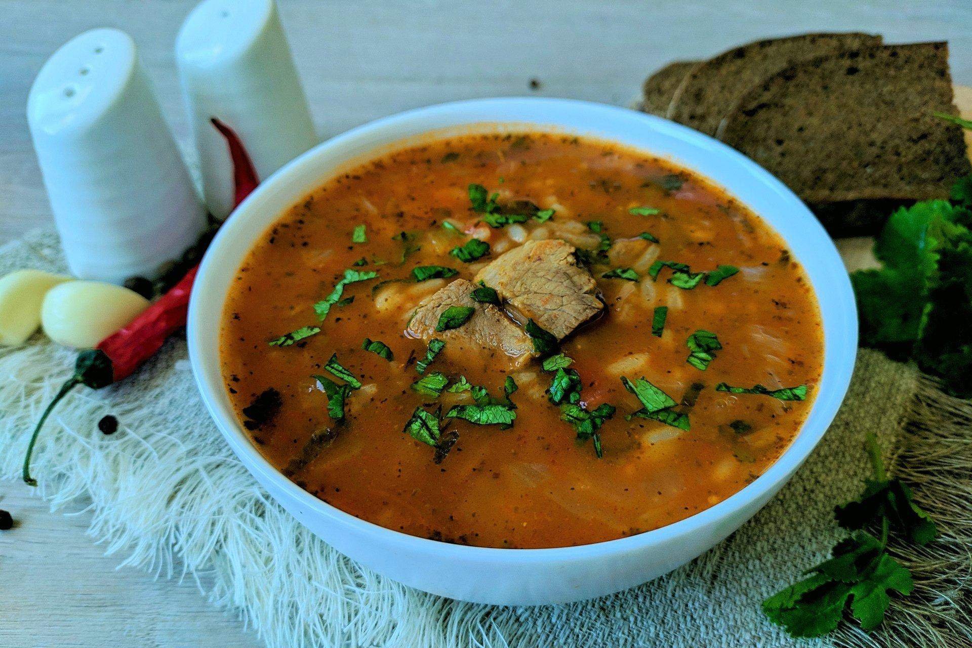 Как приготовить суп харчо с копчеными ребрышками
