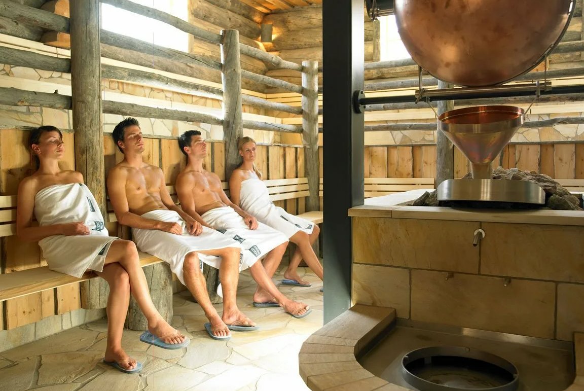 Волосатые общественная баня. Парилка Aqua Dome - Tirol Therme Längenfeld. Общественные сауны в Германии. Немецкая баня в Германии. Совместная баня.