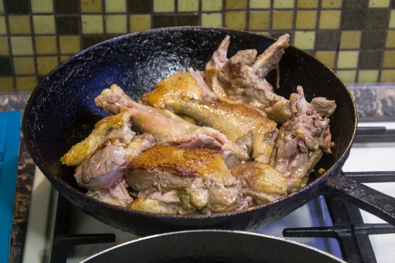 Рецепты утки на сковороде с фото