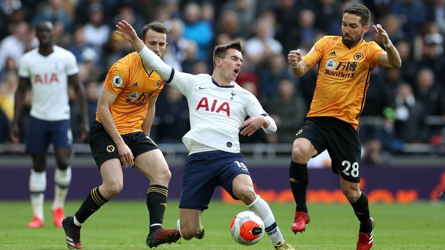 Вулверхэмптон vs лидс – апл. Вулверхэмптон тоттенхэм 4:3. Тоттенхэм вулверхэмптон. Вулверхэмптон vs тоттенхэм. Тоттенхэм капитан.