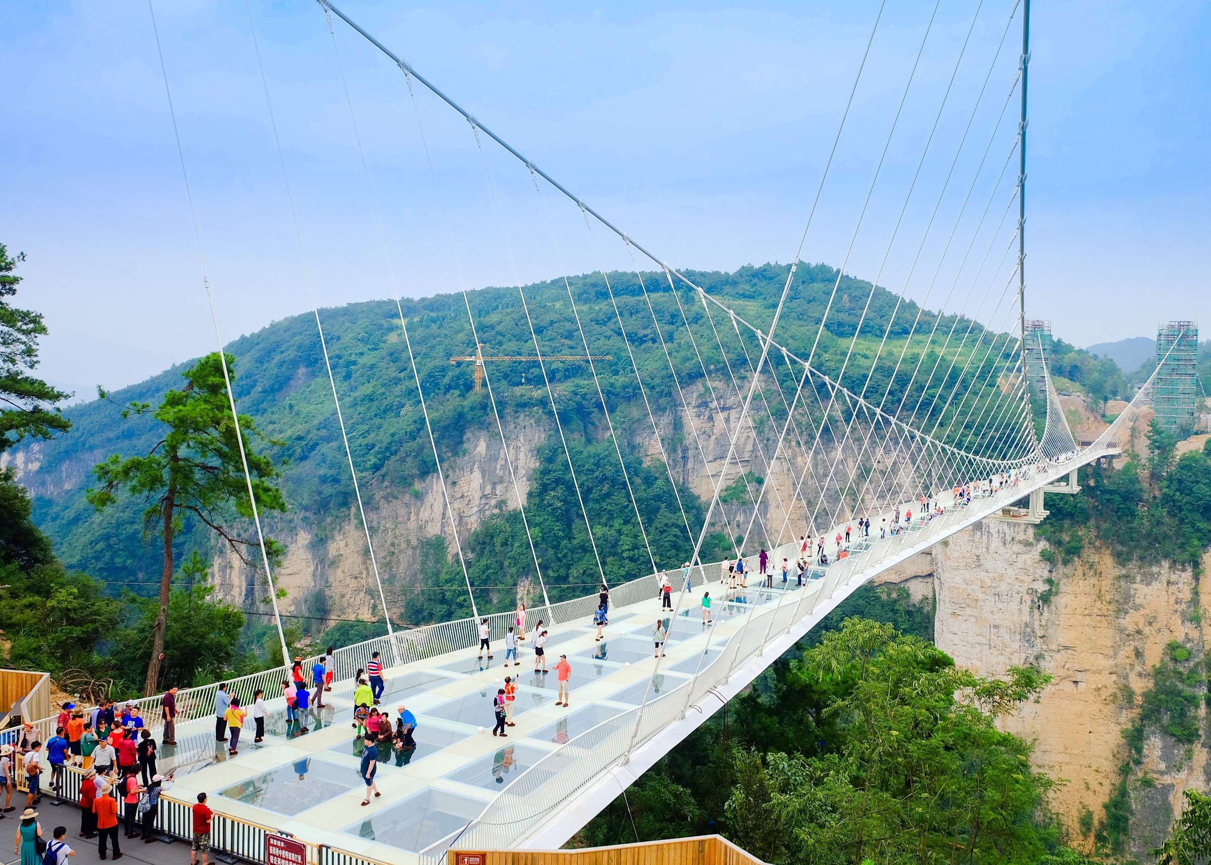 Стеклянный мост Чжанцзяцзе