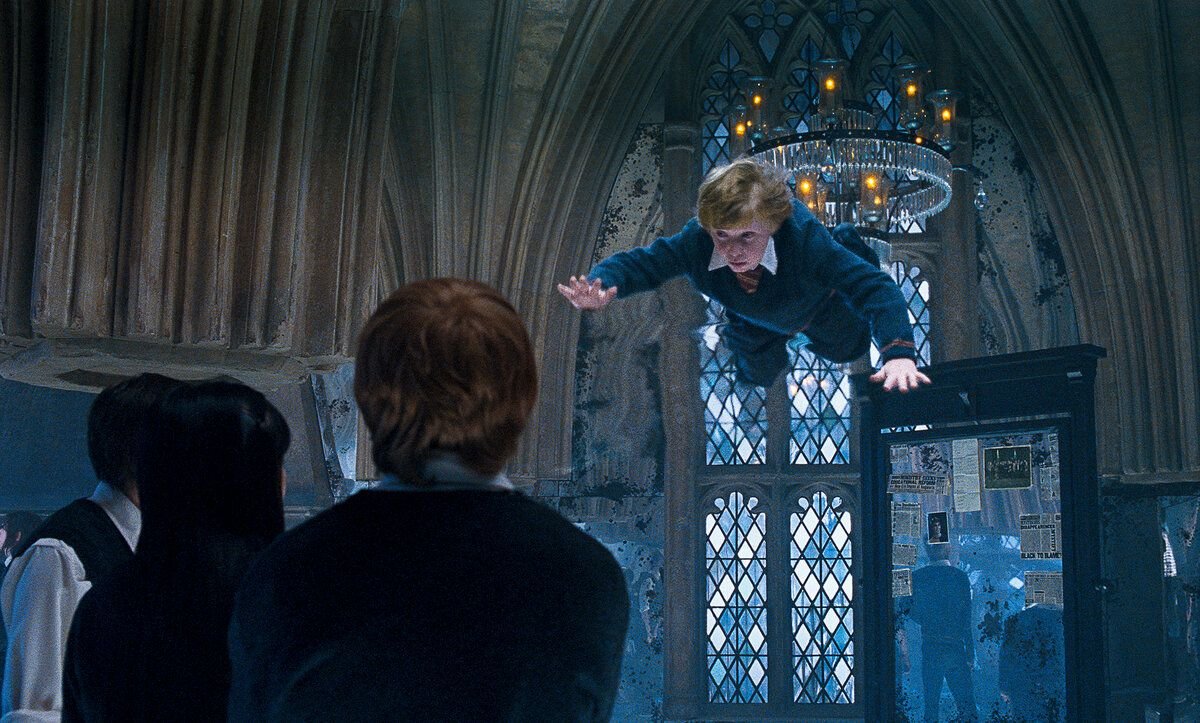 Выручай комната Гарри Поттер