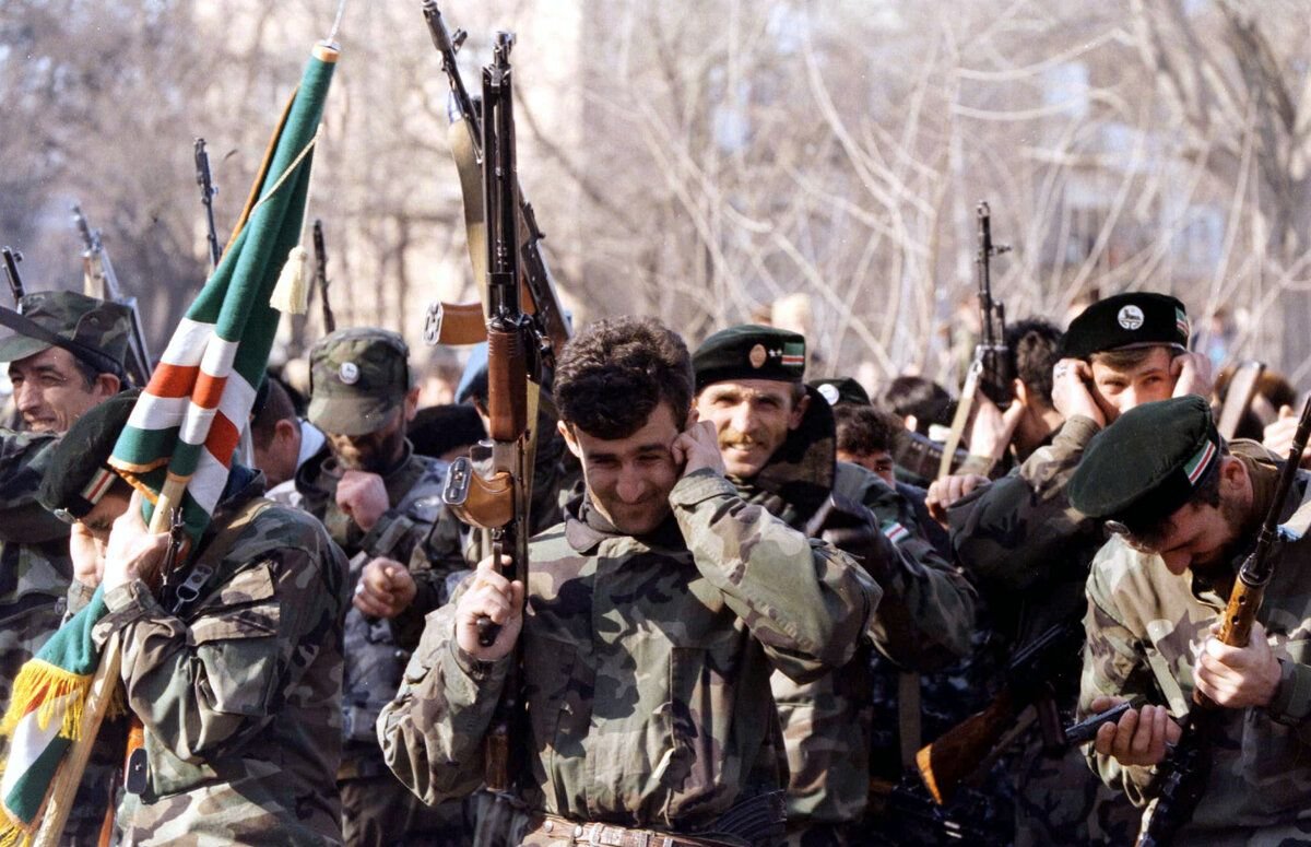 Ичкерия что за страна это где. Чеченские сепаратисты 1994 1996. Чеченские сепаратисты 1995. Ичкерия 1993.