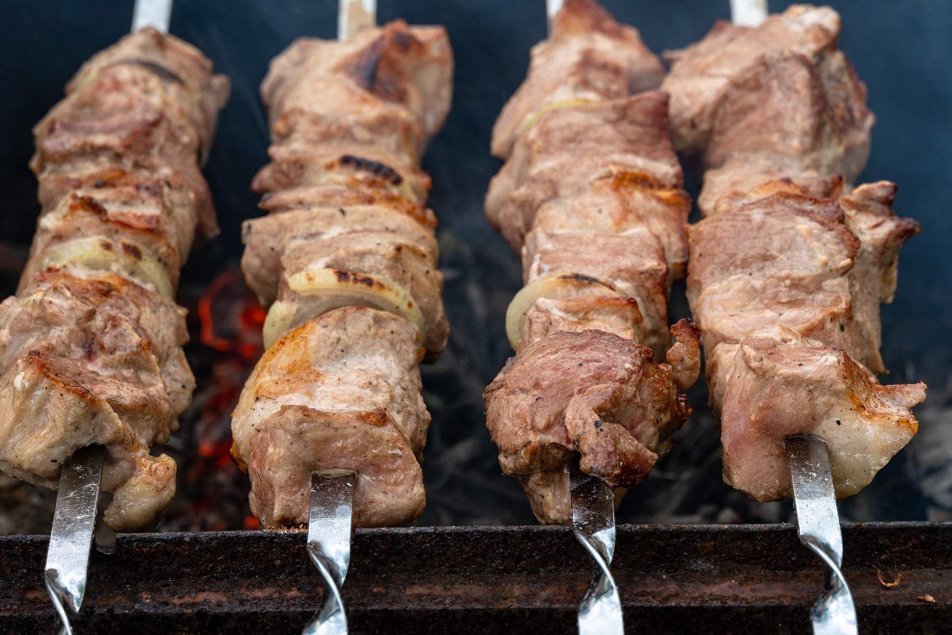 Шашлык «Первомайский» из свиной грудинки | Покулинарим Пульс Mail.ru