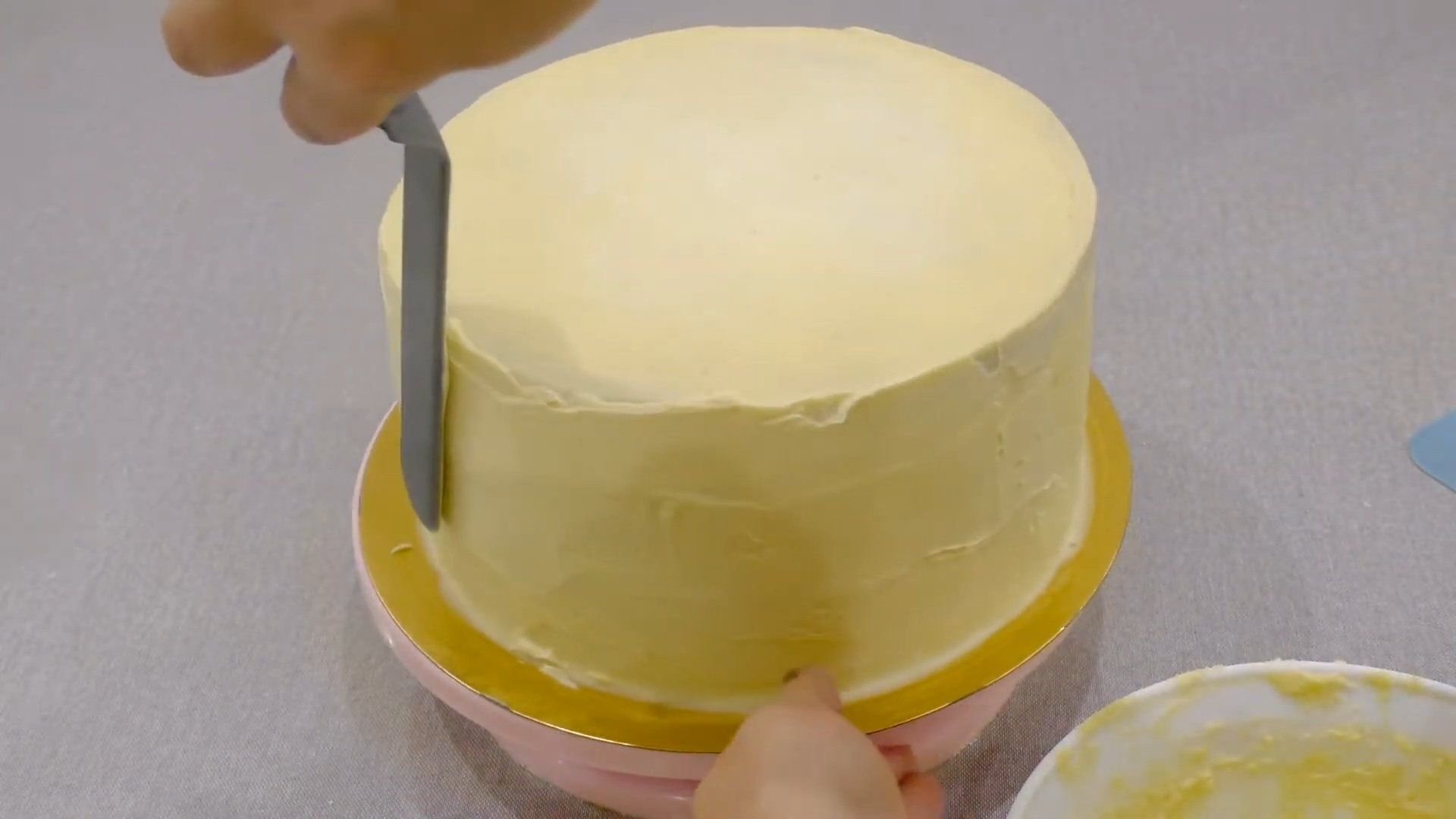 Как покрывать торт кремом ганаш