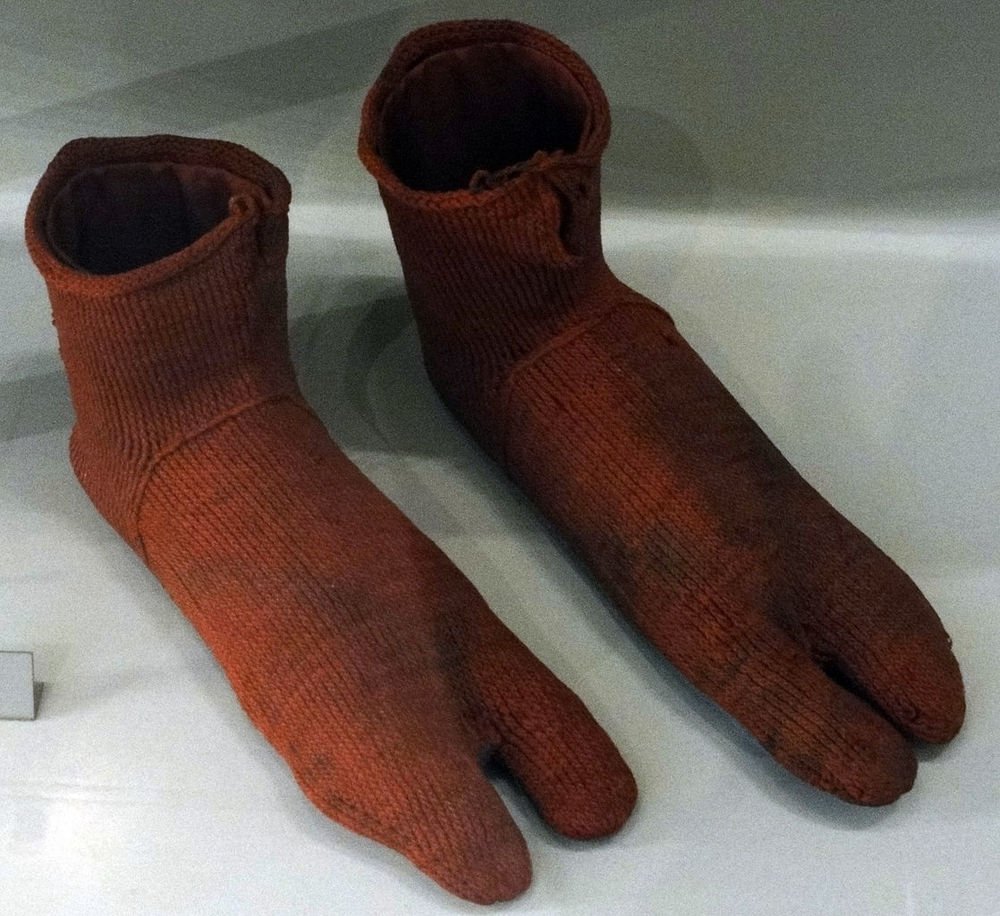 Самые первые носки