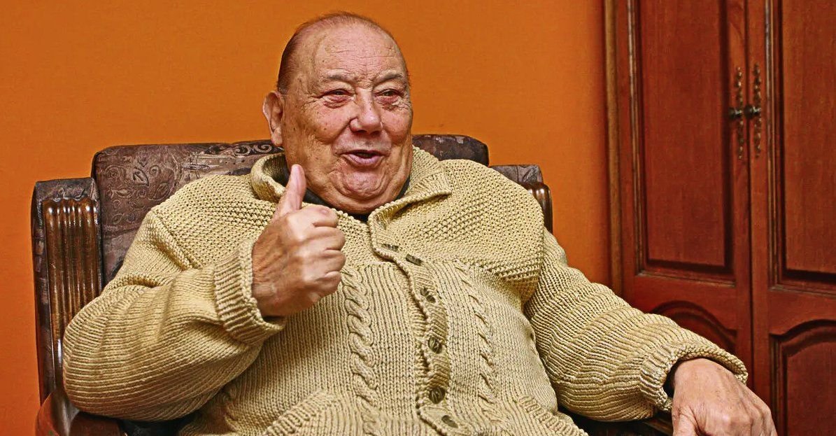 Самый везучий человек на земле фране селак. Хорват фране селак википедия. Самый везучий человек. Самый везучий человек. Самый везучий человек в мире фране селак.