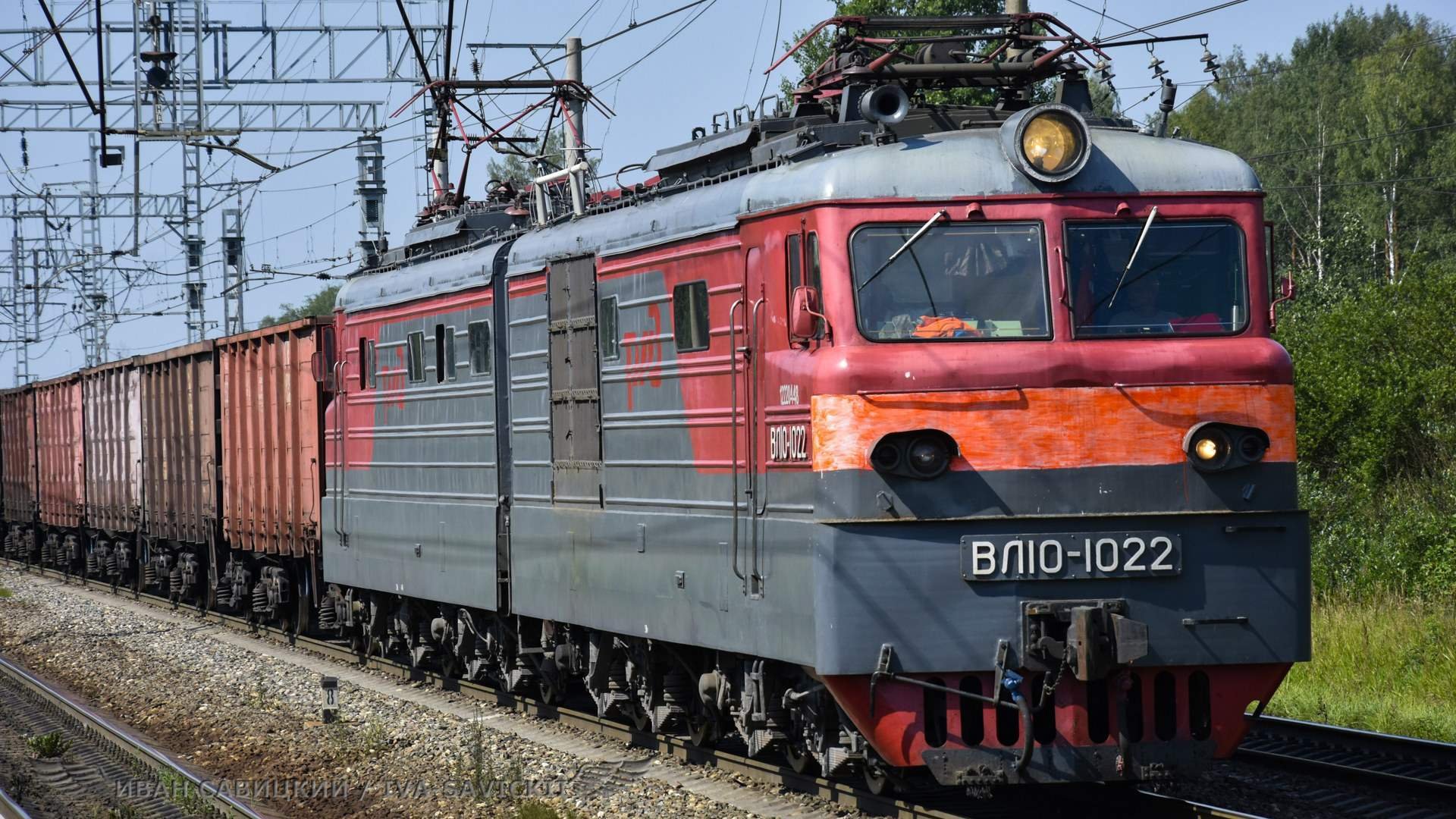 чс8-002. дизель паровоз. железнодорожный транспорт калининград. реконструкция платформы цппк. станция остряково.