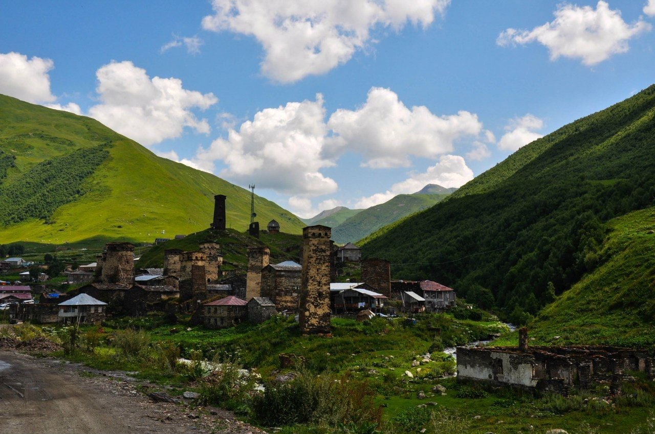 Республика грузия. Село Ушгули. Община Ушгули. Колхида Грузия. Деревня Бечо Сванетия.