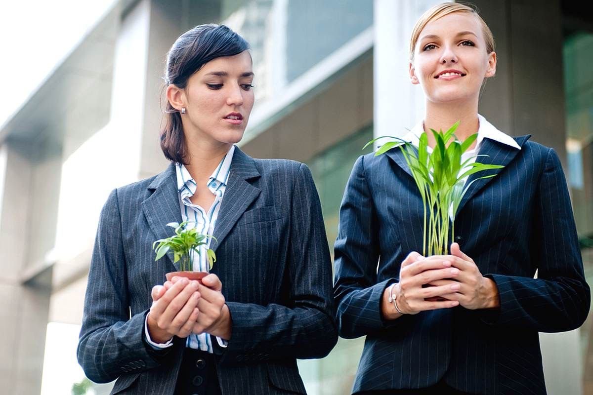 воспитание сына. дети на дороге. ребенок подражает взрослому. дети подражают родителям. буллинг детей в школе.